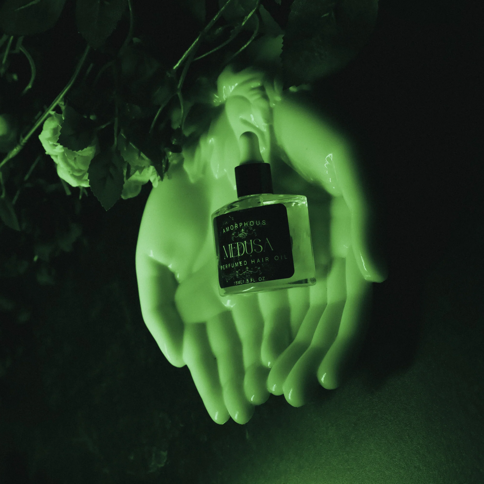Medusa Perfumed Botanical Hair Oil - Image 3
