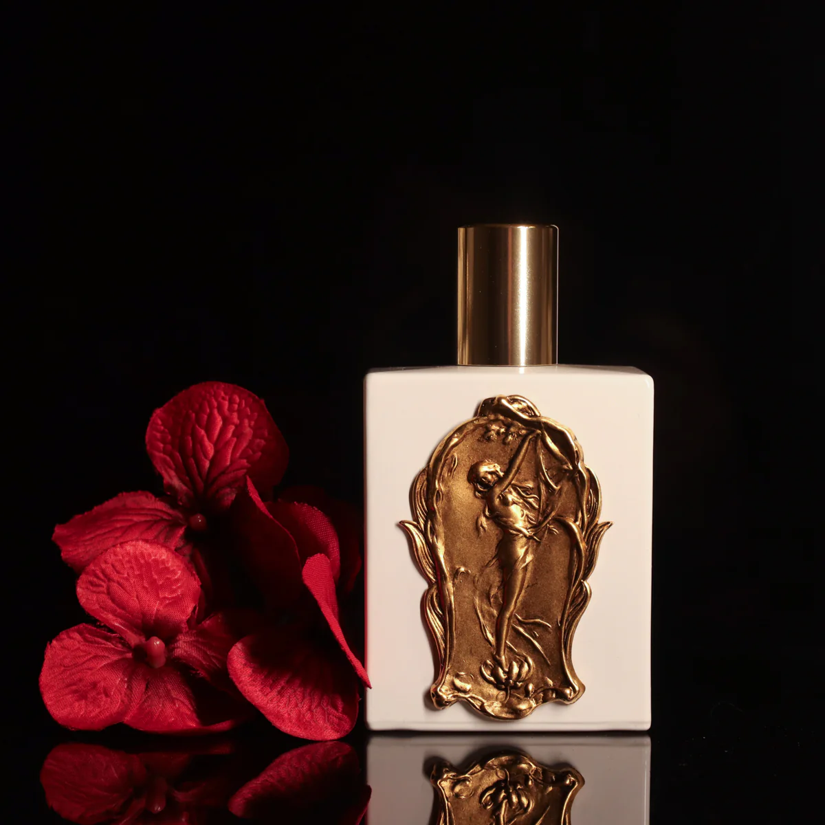 Swanfeather Hotel Extrait | Art Nouveau Studio Edition Collectors Bottle